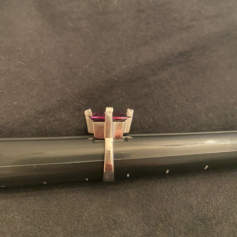 Purple statement ring - Picture 5 of 5
